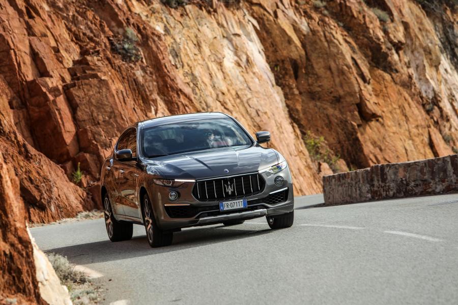  Maserati Levante GranLusso 2018 года  (фото 12 из 23)